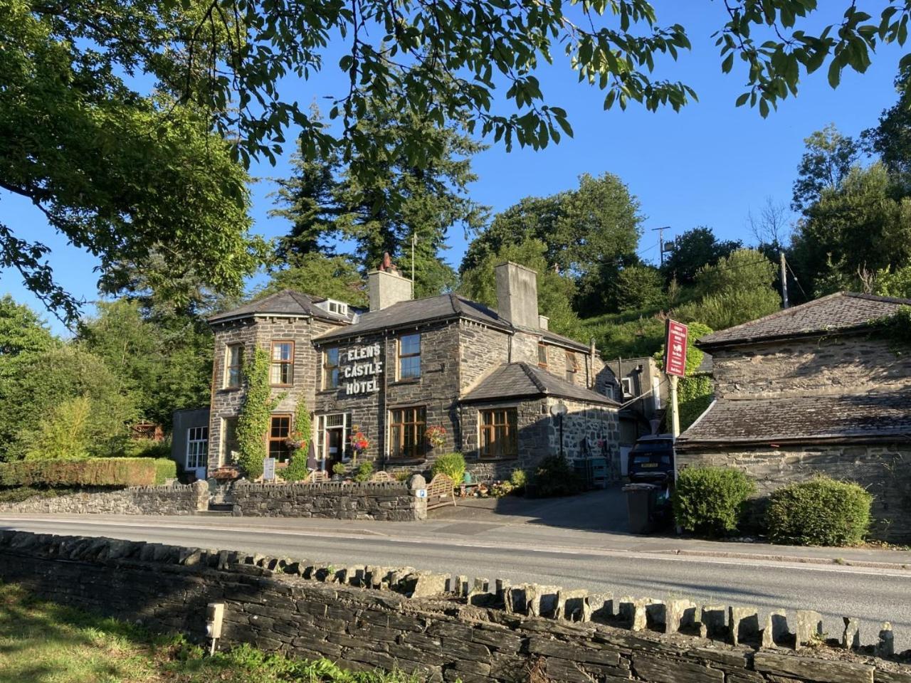 Elen'S Castle Hotel Dolwyddelan Dış mekan fotoğraf