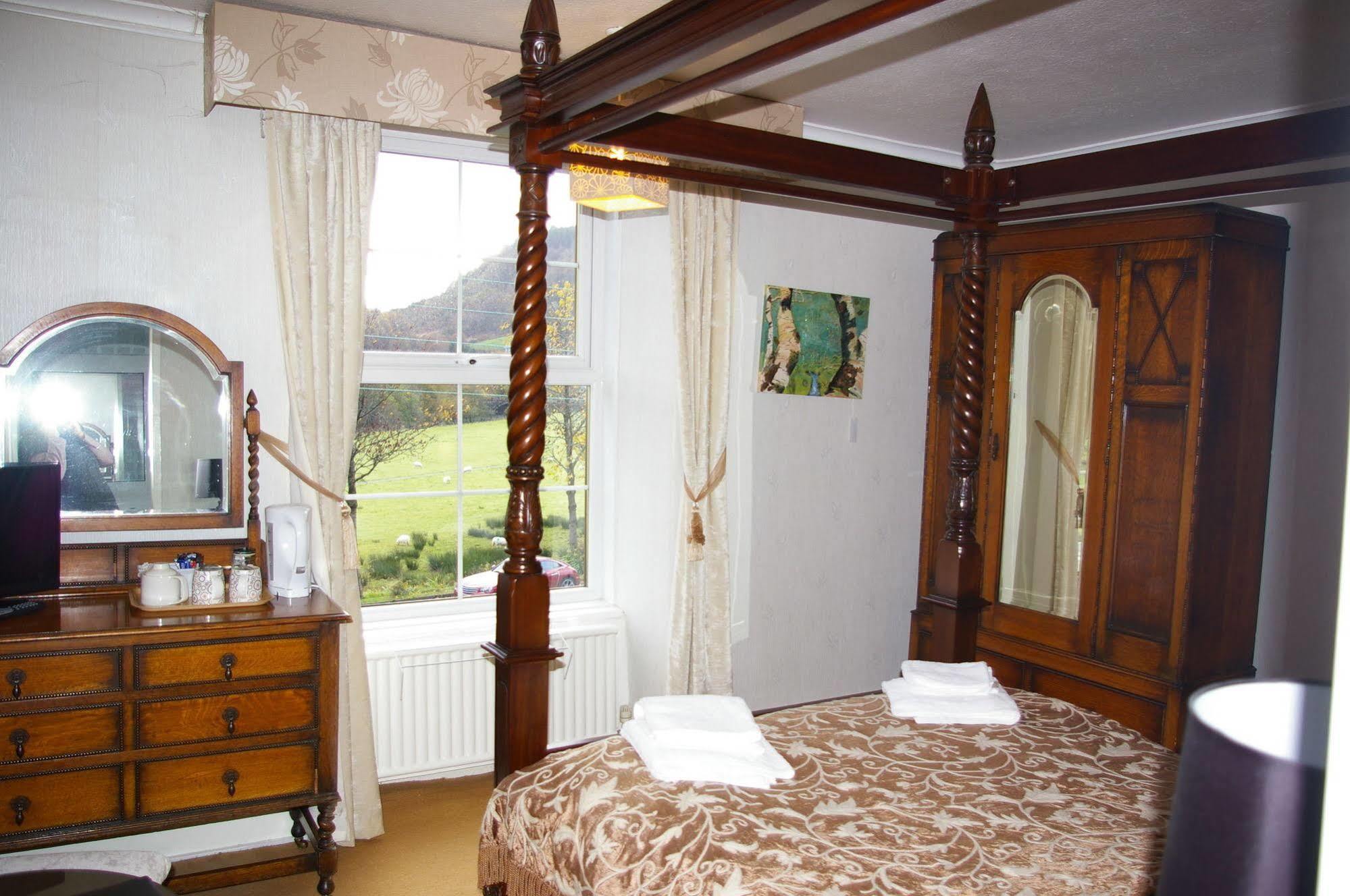 Elen'S Castle Hotel Dolwyddelan Dış mekan fotoğraf